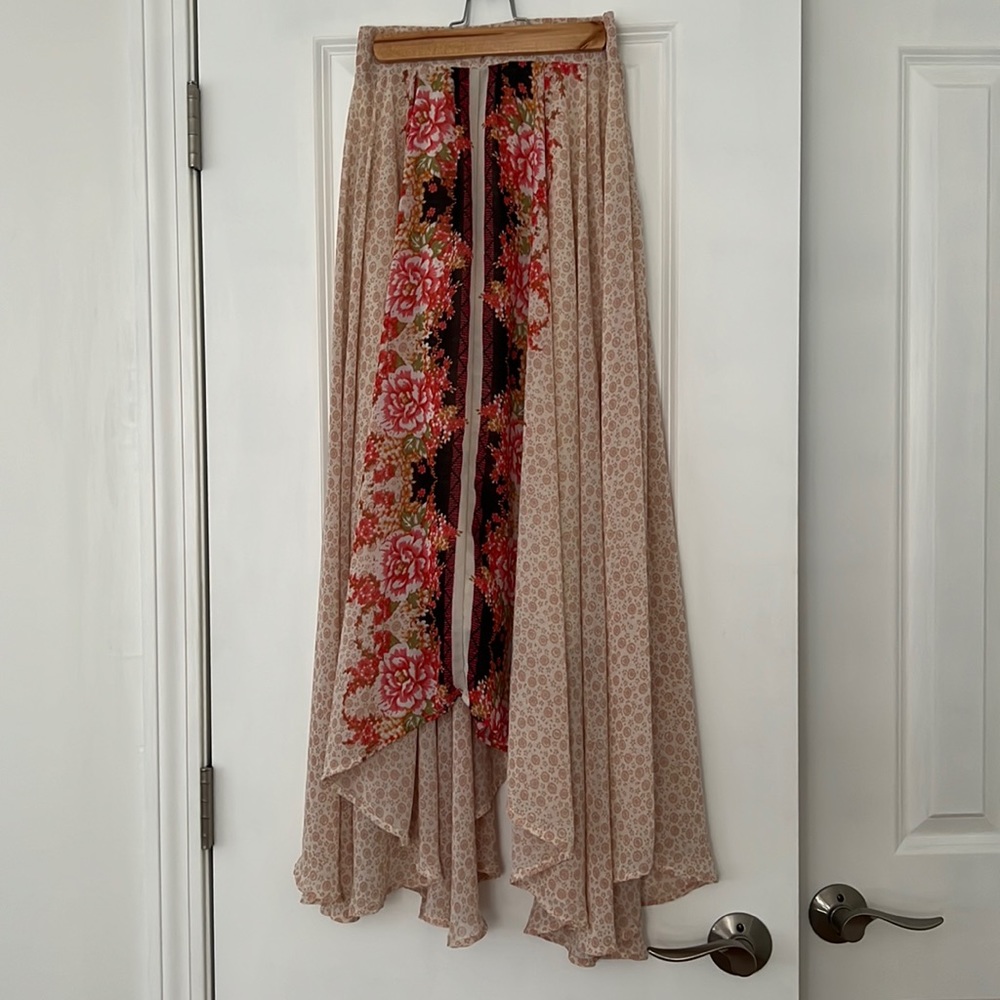 EUC Size XS Free People Maxi Skirt